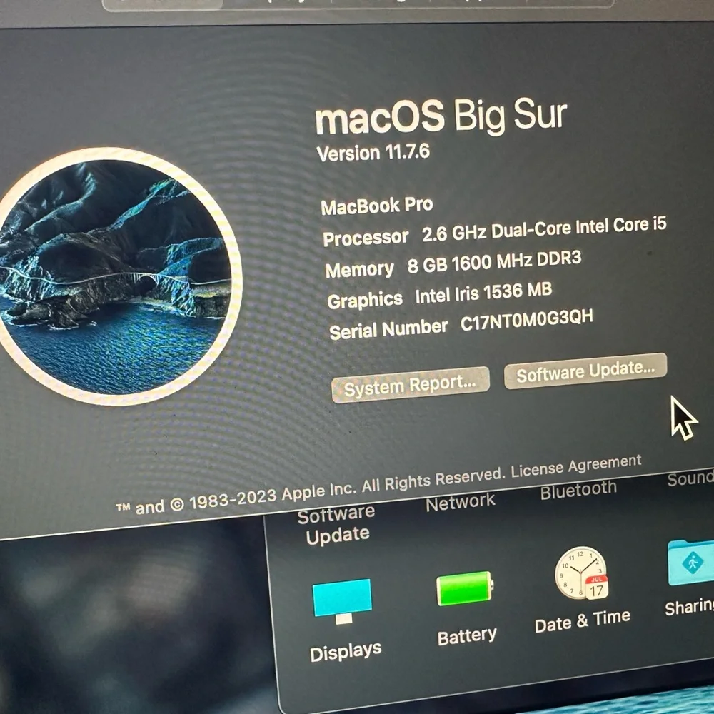 Silver MacBook Pro